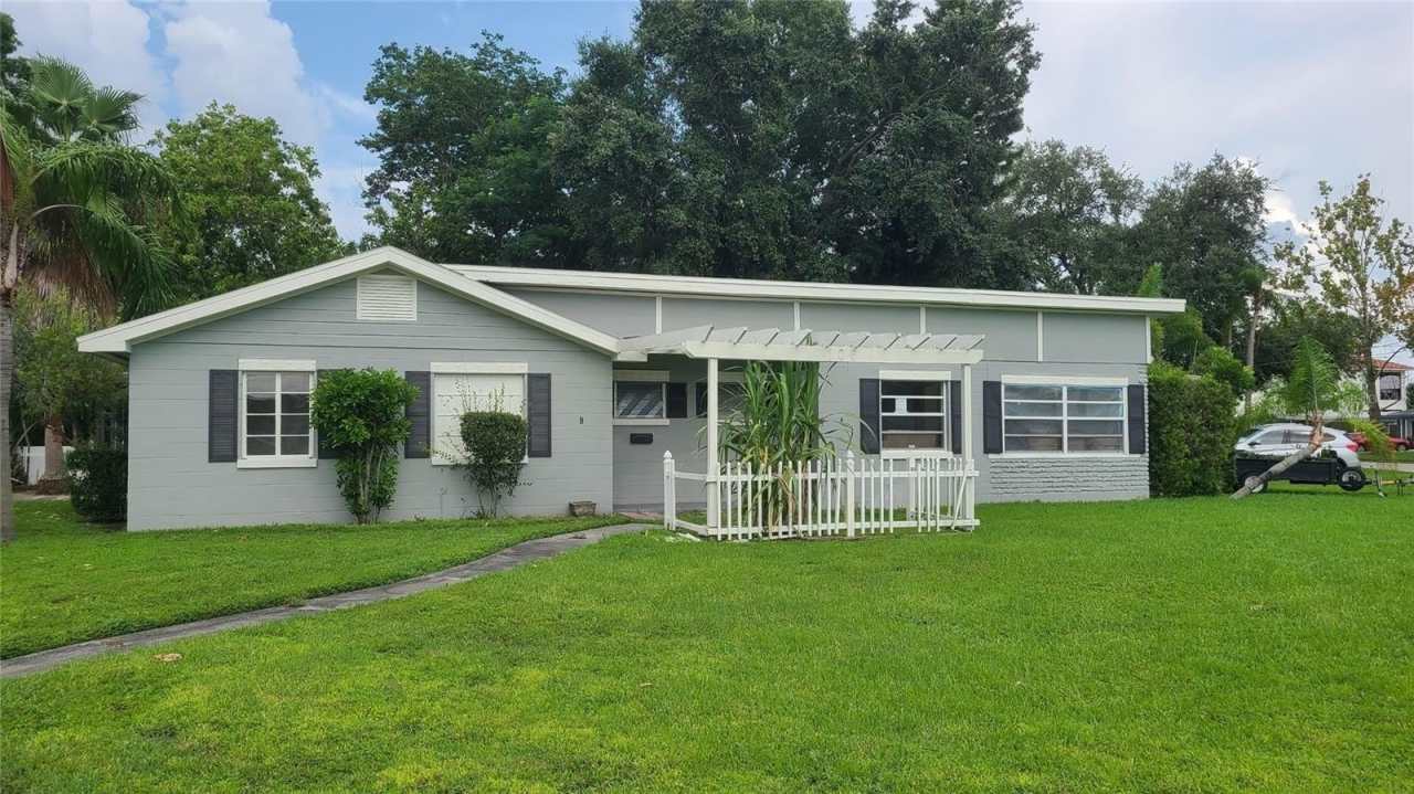 106 CHESAPEAKE AVENUE