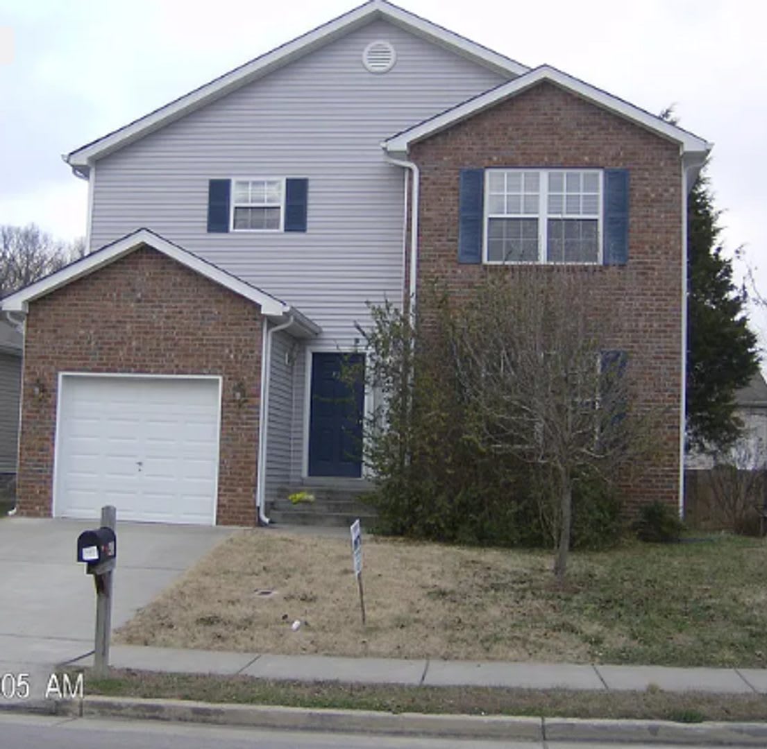 Beautiful renovated home in Hermitage!