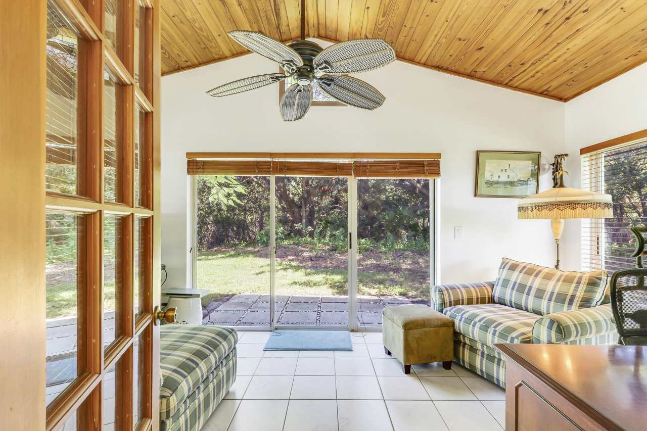 1329 Chippewa Street