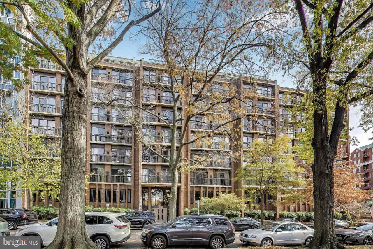 1001 26TH Street NW unit: 705