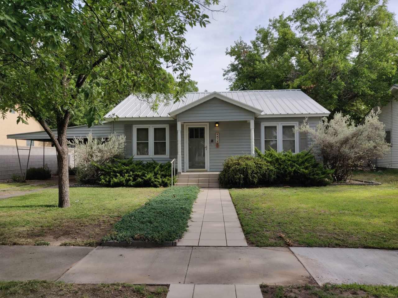 1 Bed 1 Bath Home with Office Space