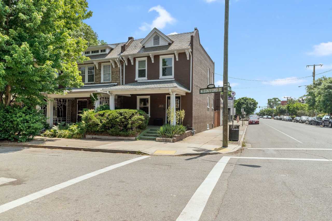 Classic Fan Rowhome for Lease