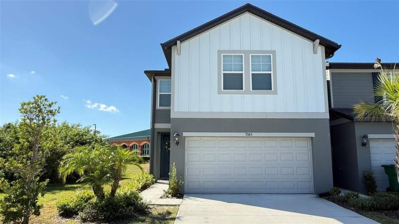 7583 MOMENTUM PARKWAY