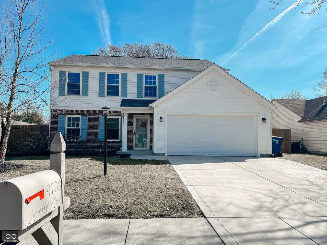 9708 Amber Glow Court