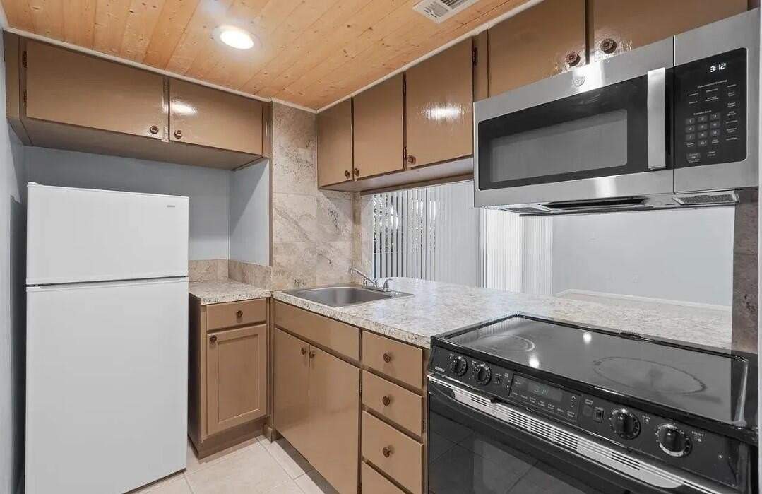 408 Marshall Court unit: 5