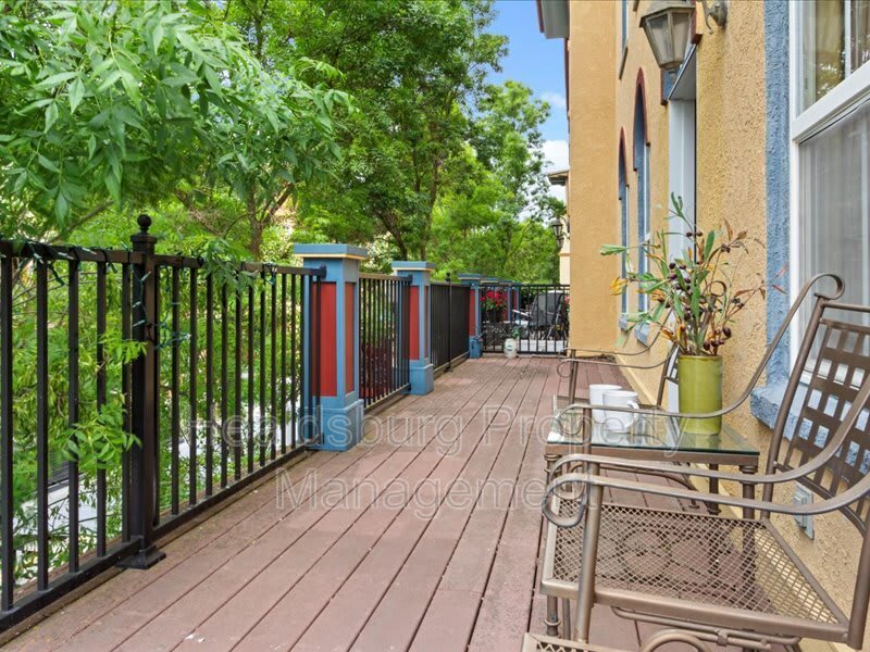 966 McClelland Drive