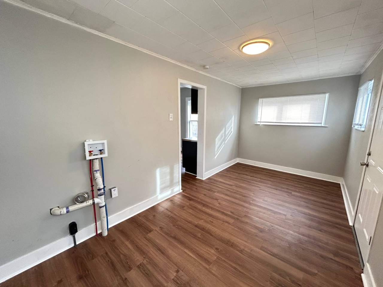 Alaska Home **Move in Special - 100% Off First Month's Rent**