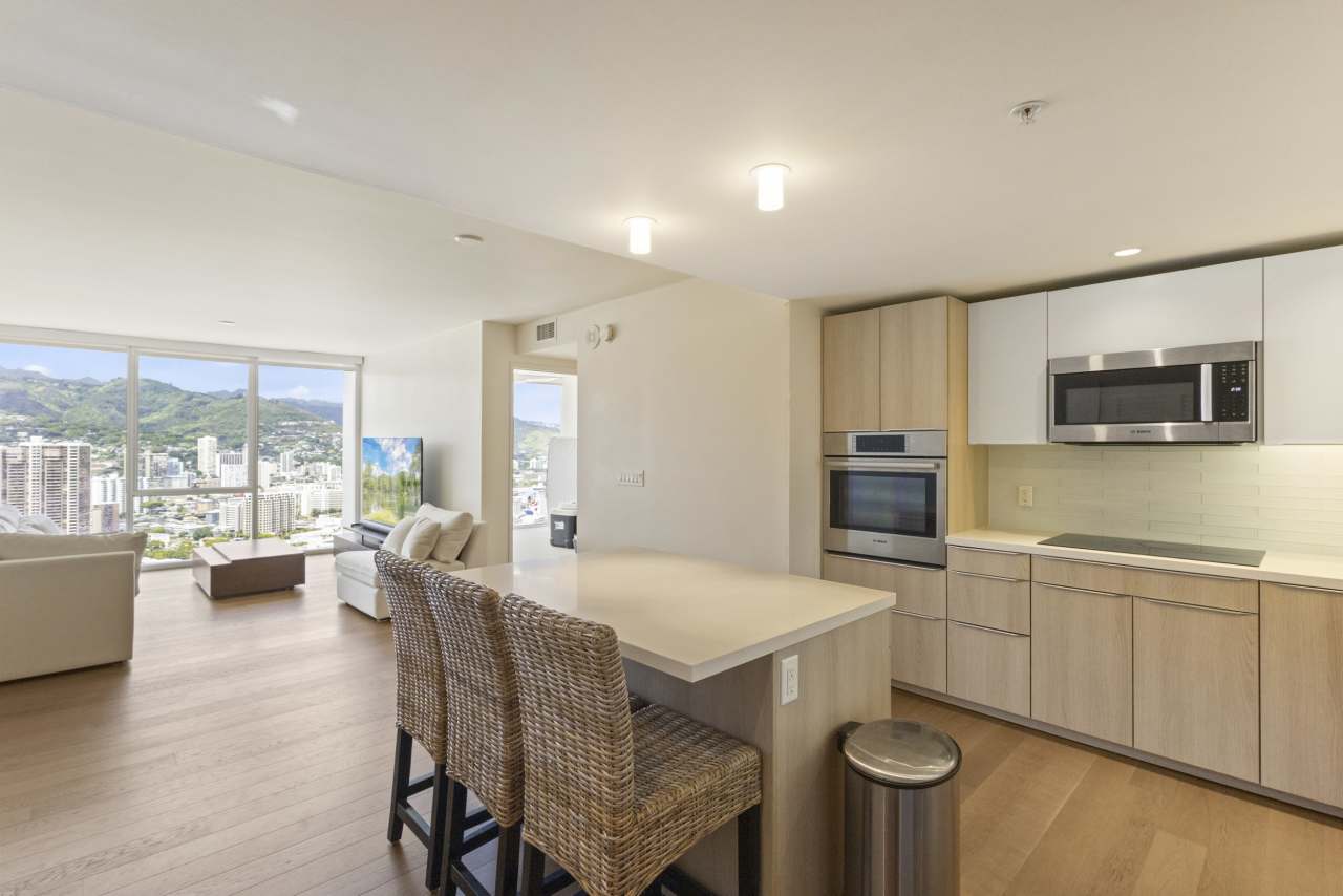 888 Kapiolani Boulevard3802