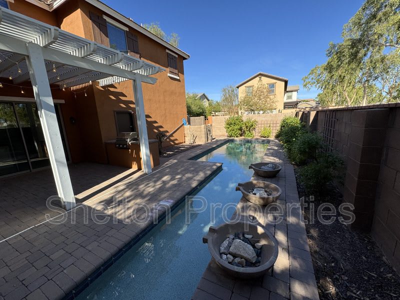 20712 W Park Meadows Dr