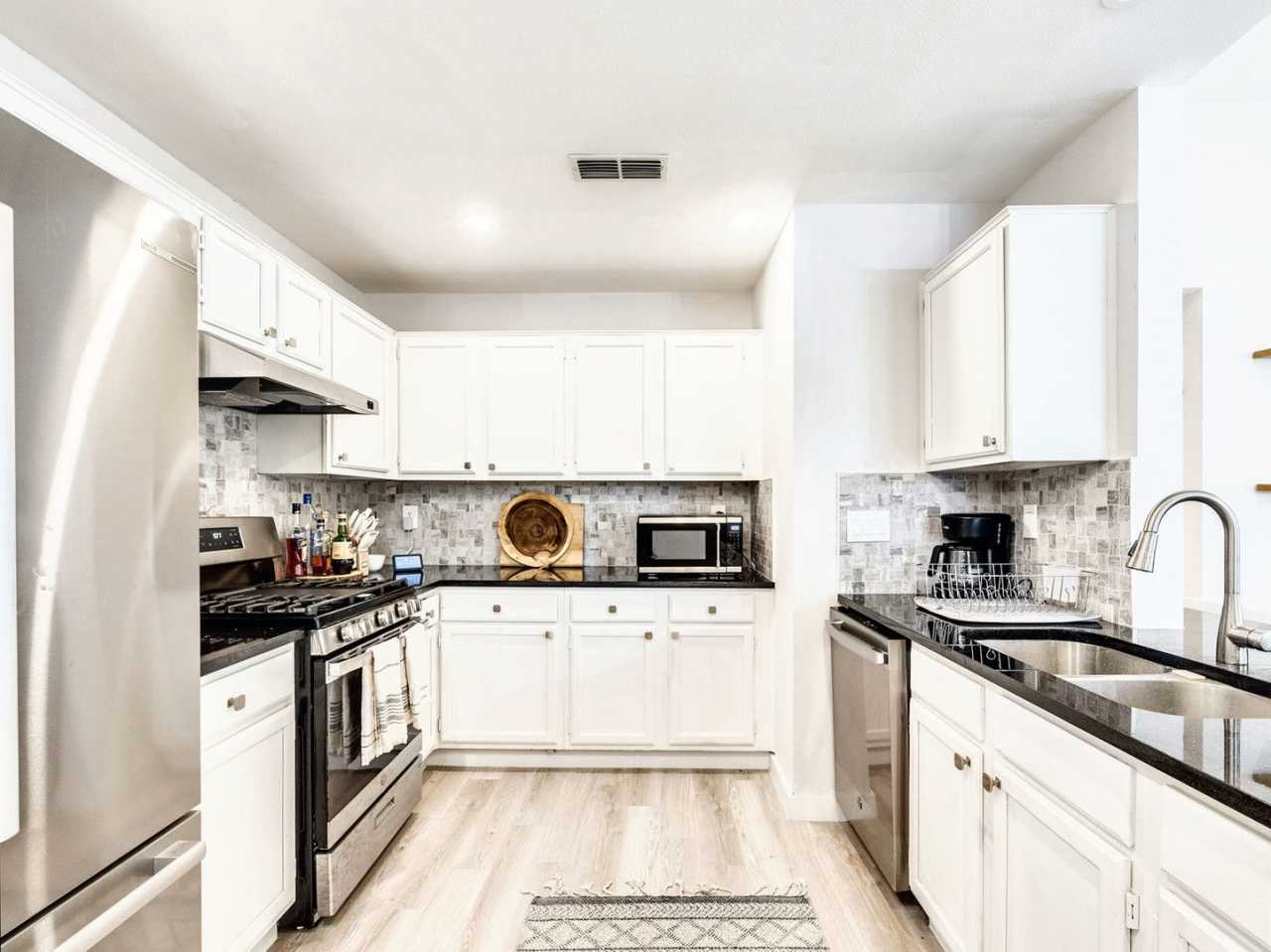 Beautiful 3/BR 2.5/BA Updated Home