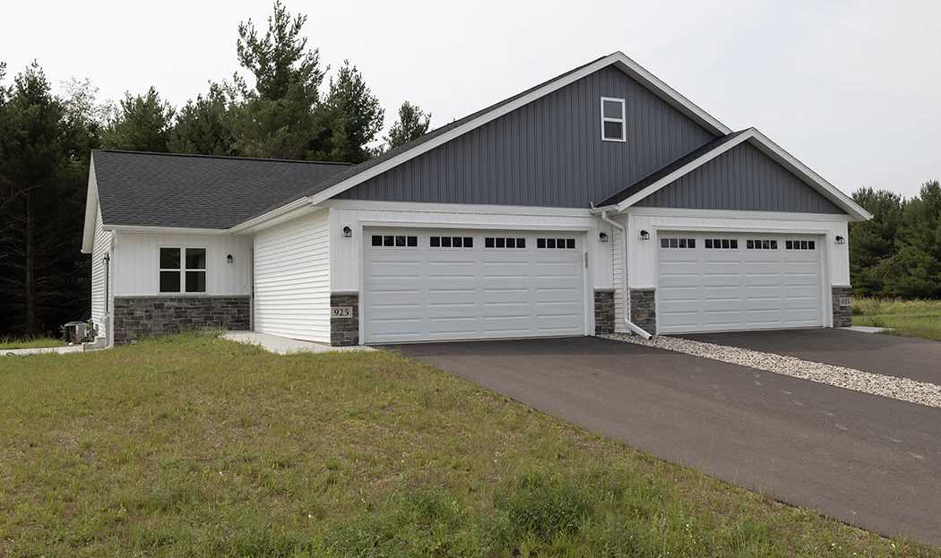 925 Green Pastures Trl