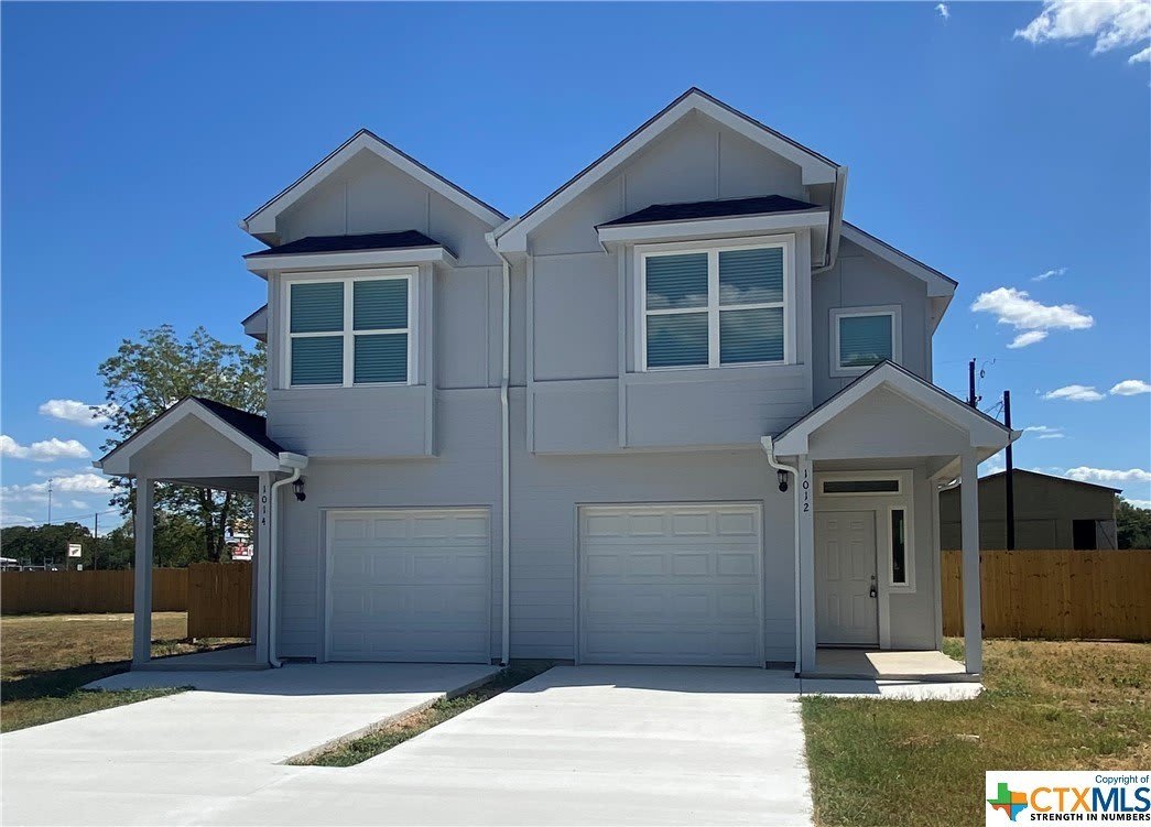 1006 E Fannin Street