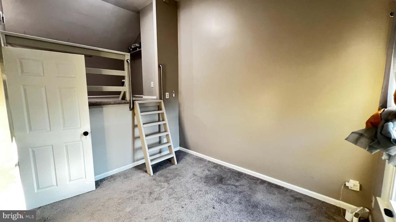 9440 CANTERBURY RIDING