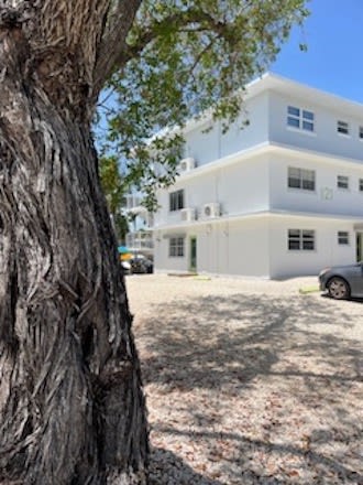 121 Ocean Dr