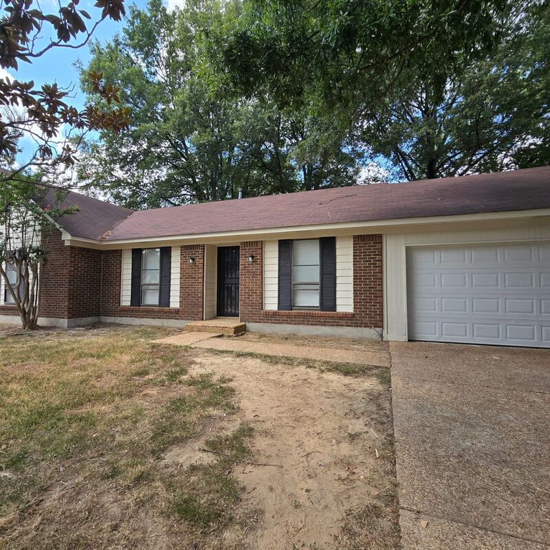 4613 Blandford Dr