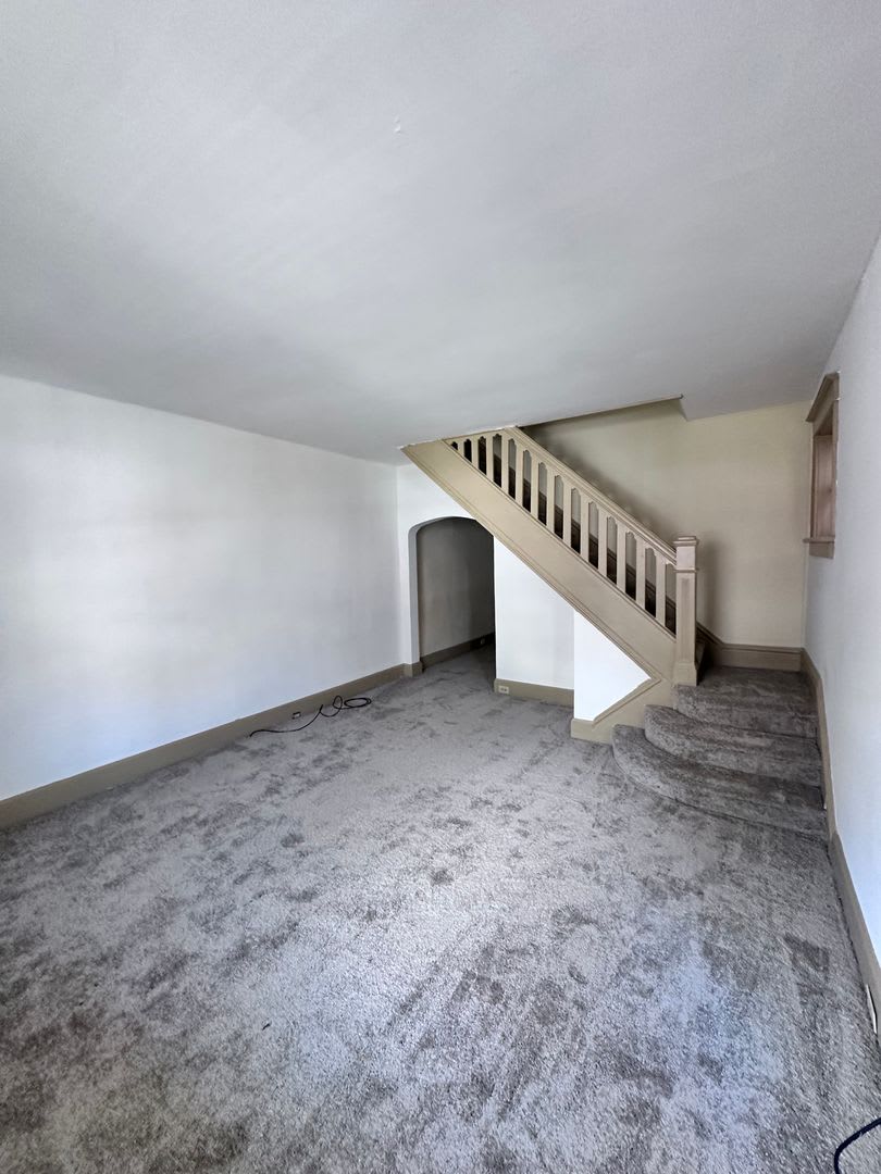 Large 3 Bedroom Home in Harrisburg