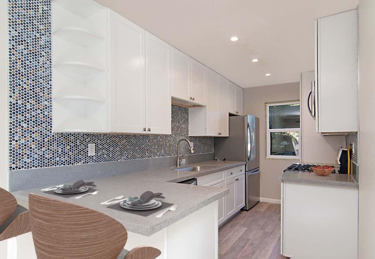 Renovated 1 Bedroom in quiet neighborhood (comes with gated Parking, AC, renovated kitchen and bathroom)