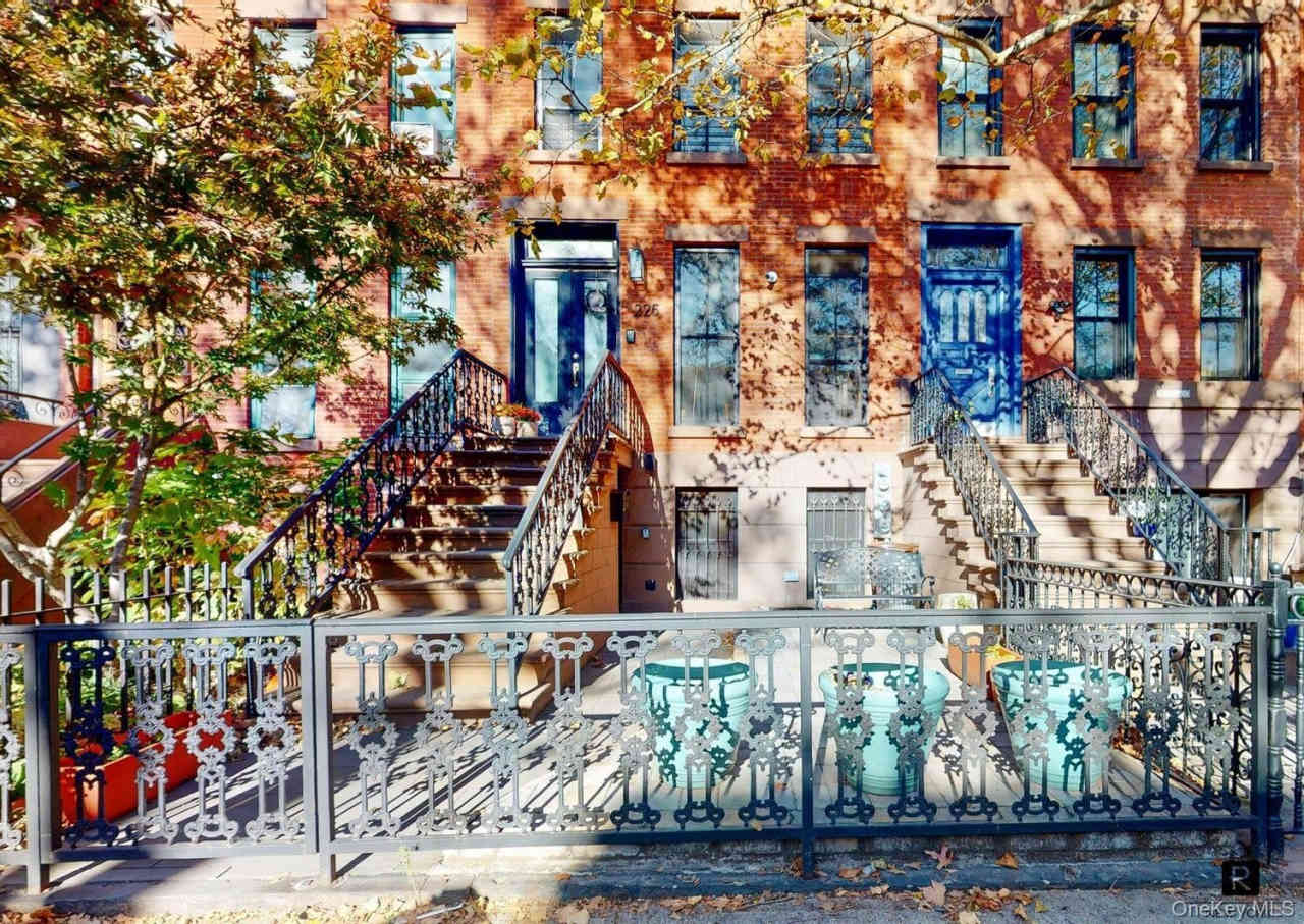 225 Wyckoff Street unit: Th