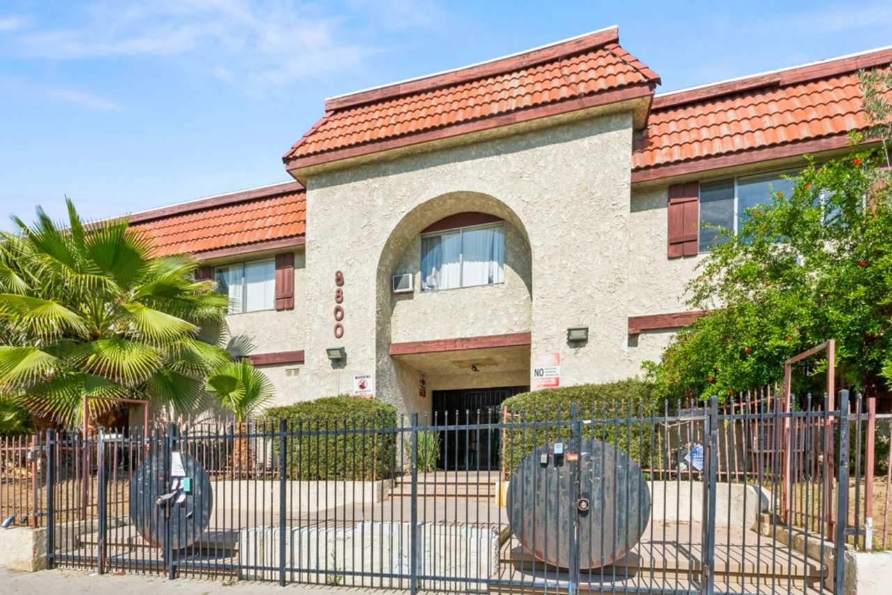 8800 Cedros Ave.