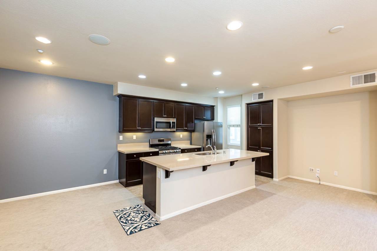 ***LOOK $250.00 OFF FIRST MONTH***STUNNING 3 BED/2.5 BATH*** SAN MARCOS***ATTACHED GARAGE***WASHER/DRYER**CENTRAL A/C**2 CAR ATTACHED GARAGE! ***