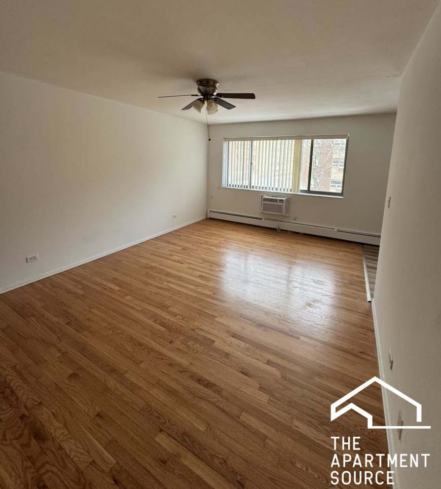 6250 North Kenmore Ave.