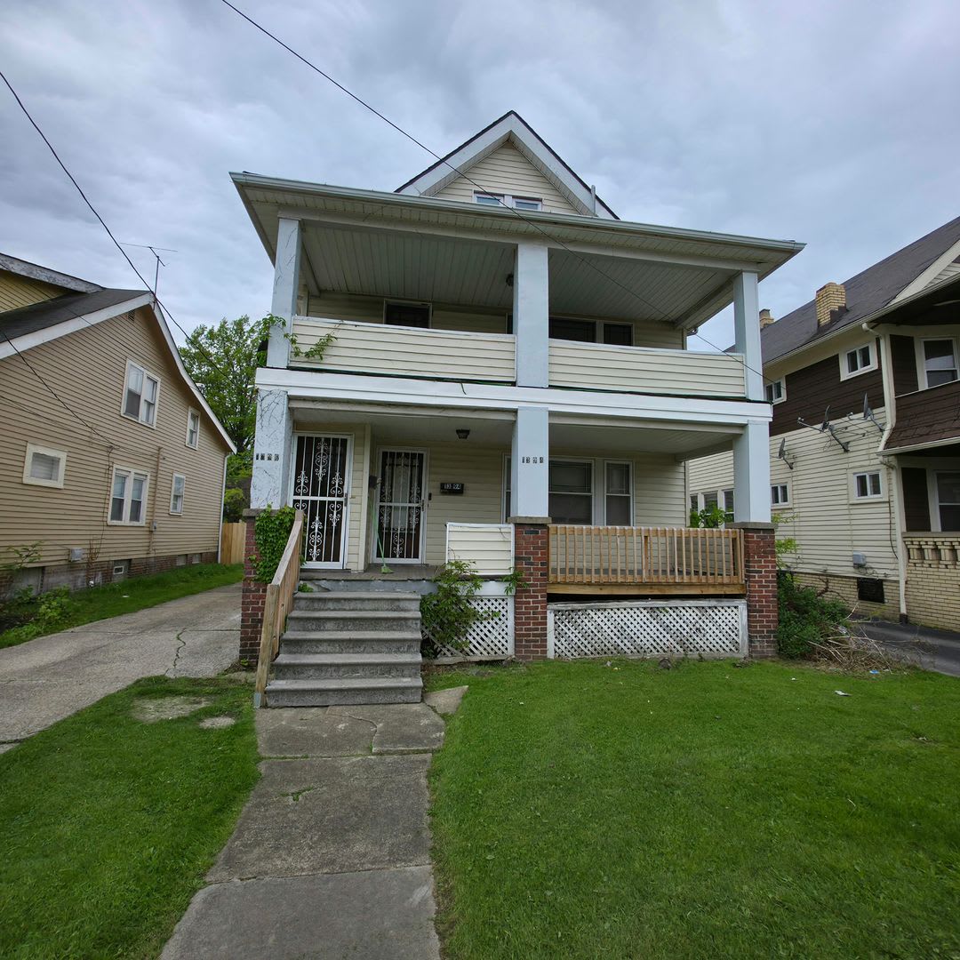 1394 Larchmont Rd