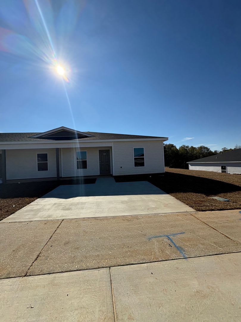 Southern Winds! New Construction.