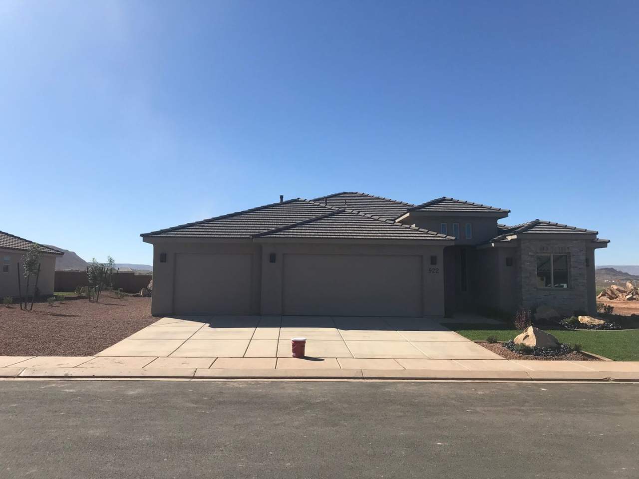 Beautiful 4 bedroom, 2 bathroom Home!