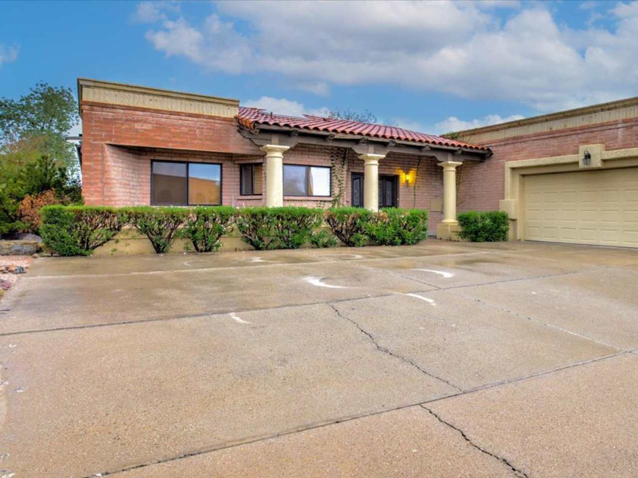 3 Bedroom 2 Bathroom Gated Foothills Home with City  Mountain Views!