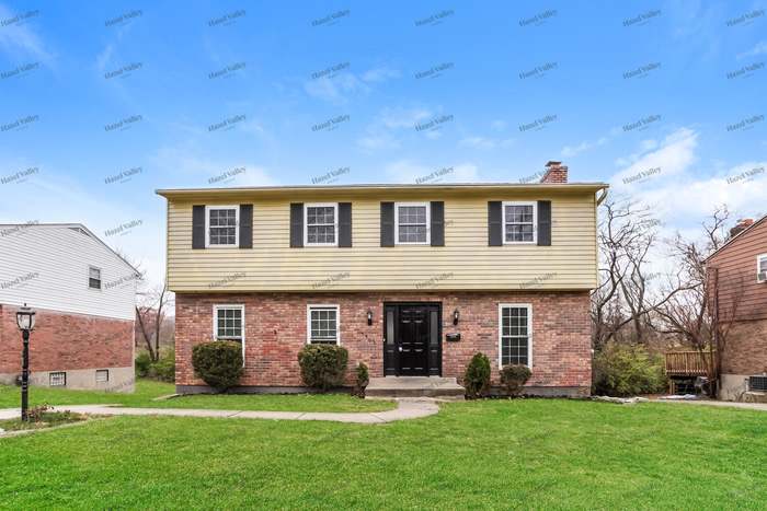 5563 Little Flower Avenue