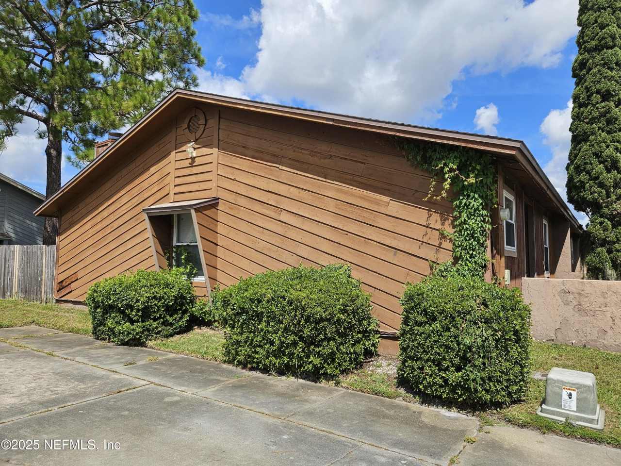 1456 GIFFORD Avenue unit: A