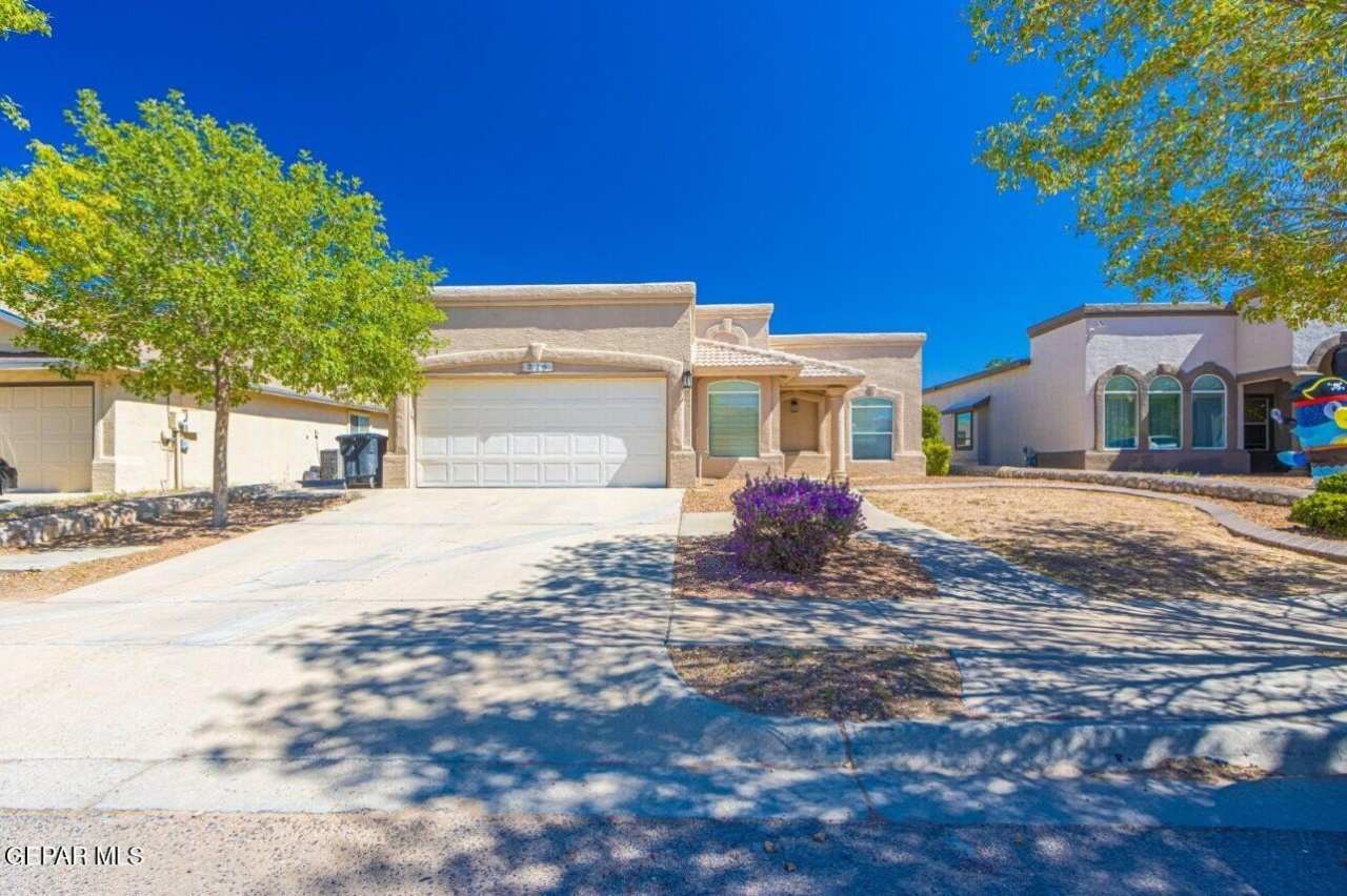 316 JIM KNOWLES Place