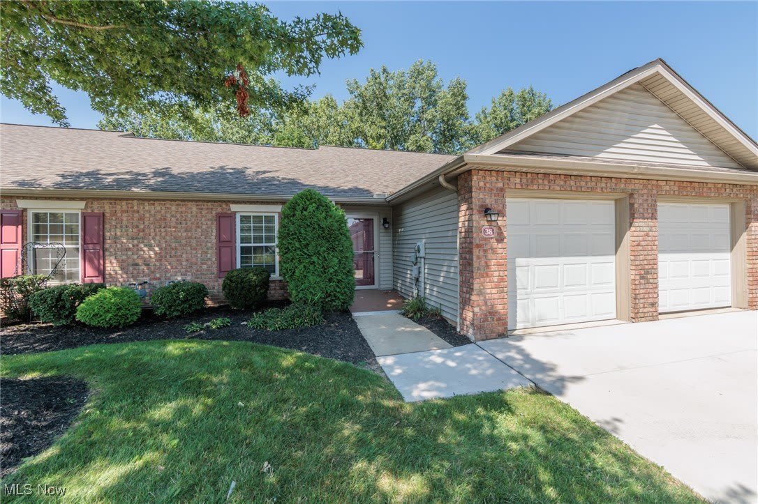 1151 N Jefferson unit: 18