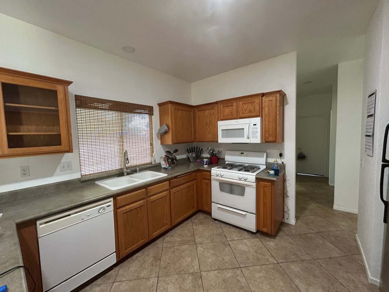 Great location on this split floorplan 3 bedroom, 2 bath home!