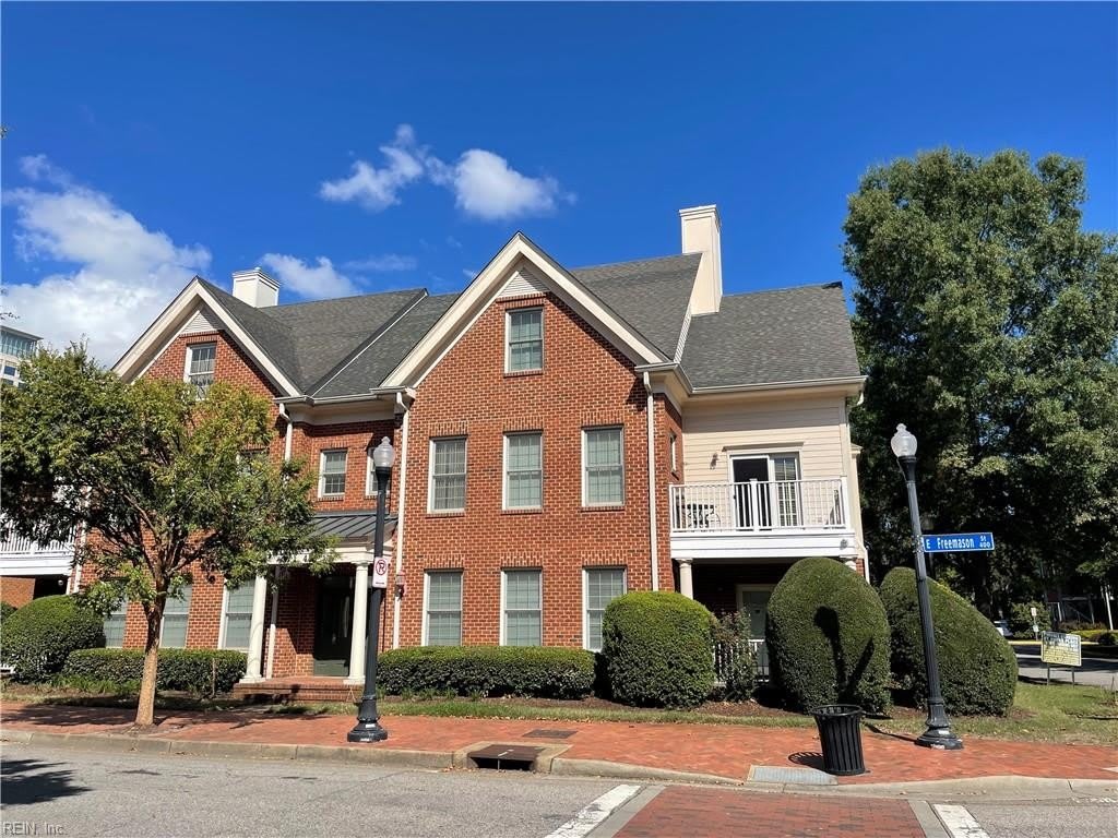 444 E Freemason Street