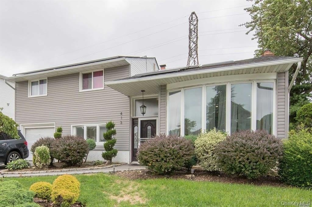 413 Clearmeadow Drive