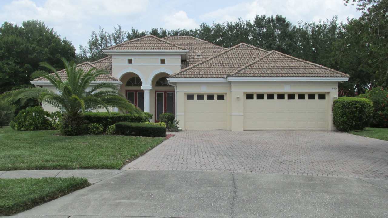 Single Family Home for Rent at 8807 Oak Landings Ct, Orlando, FL 32836