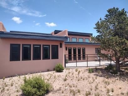 11 Mountain View Road