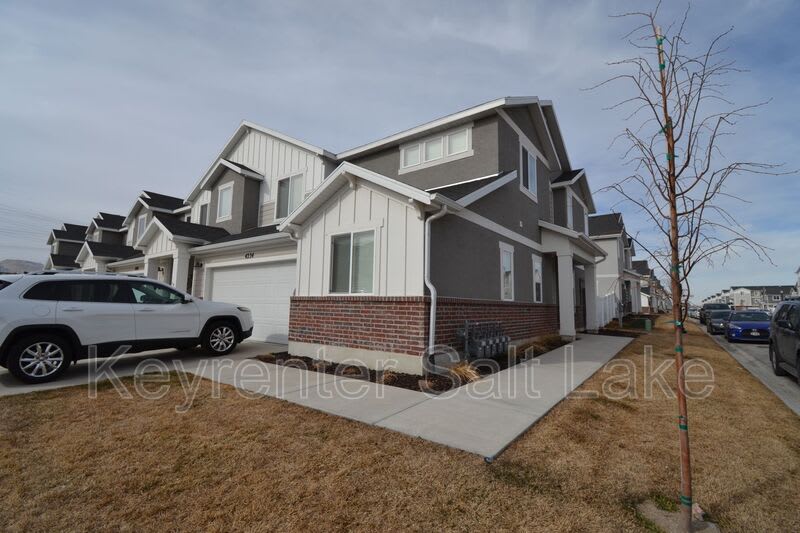 4234 Anasazi Park Ct