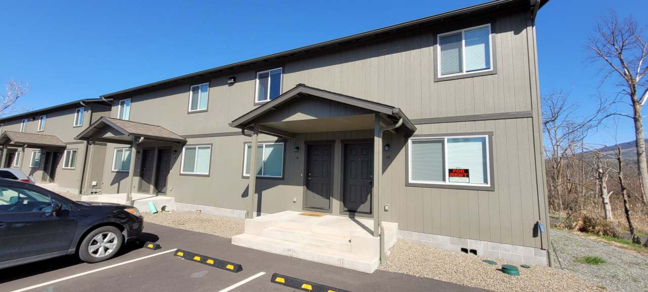 Spacious  Cozy Townhome for Rent