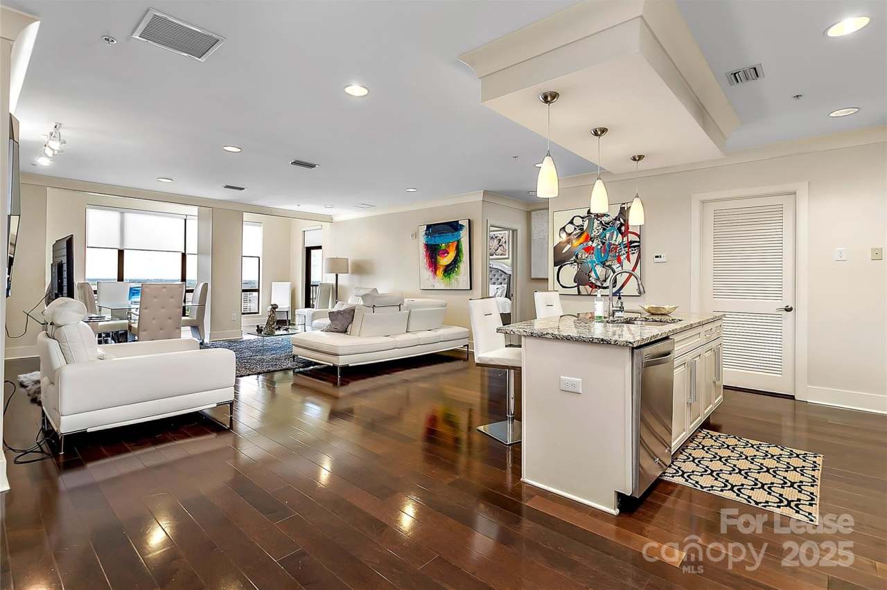 222 S Caldwell Street unit: 1601