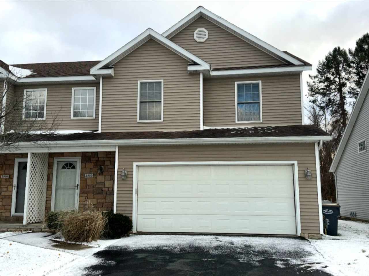 Spacious 4-Bedroom, 2.5-Bath Condo in St. Joseph