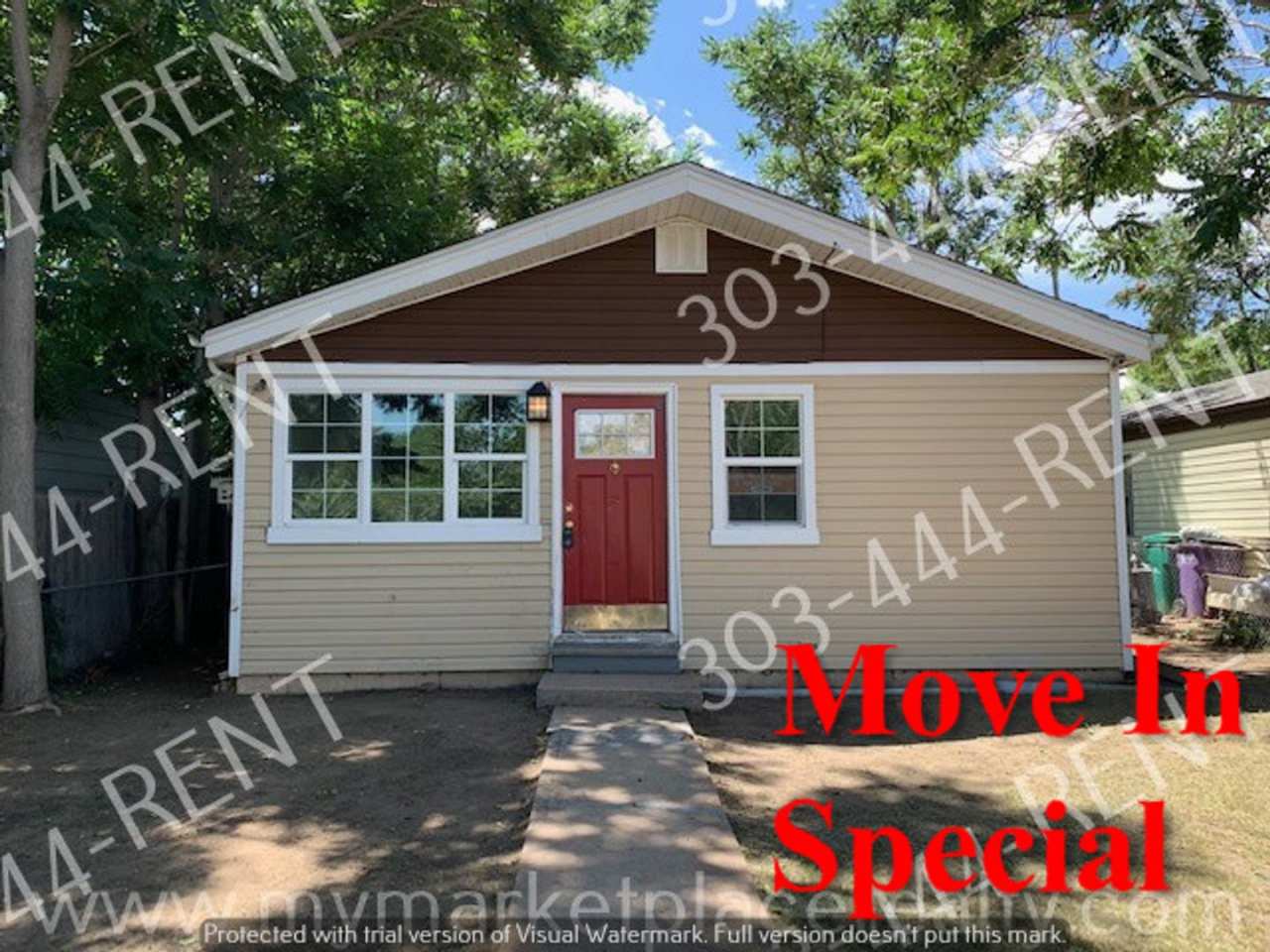 Holiday Special! $400.00 OFF Your 1st Month’s Rent Beautiful 3 Bedroom / 1 Bathroom Home – Ready to See Now!