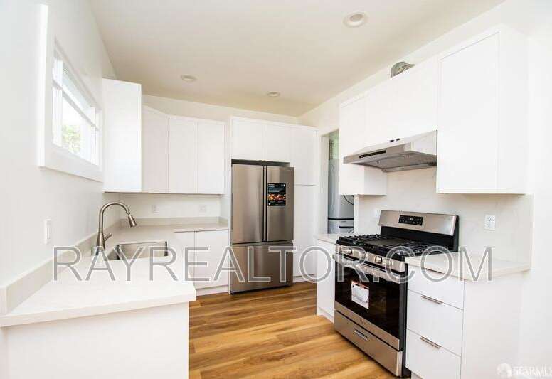 1310 18th Avenue