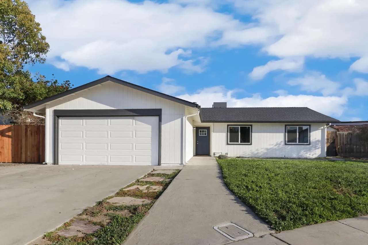 1033 Derby Court