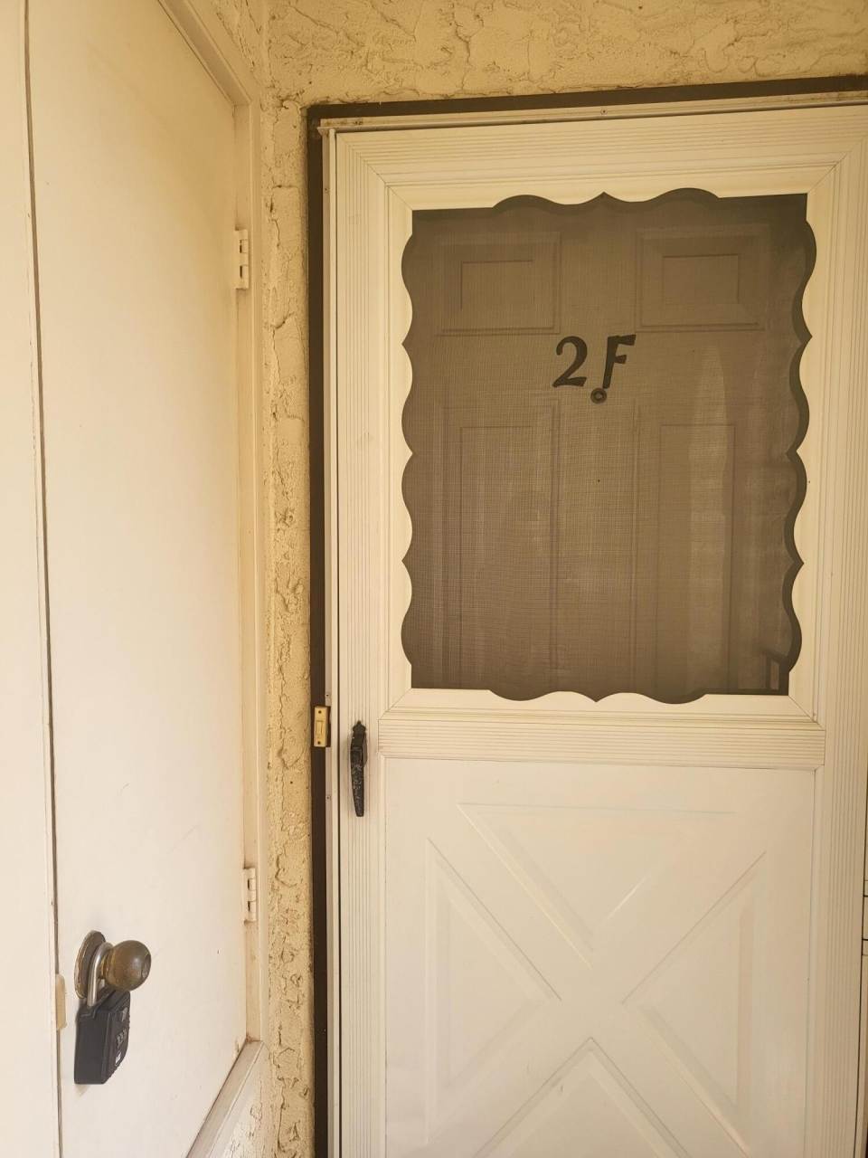 831 COUNTRY CLUB Drive SE unit: 2F