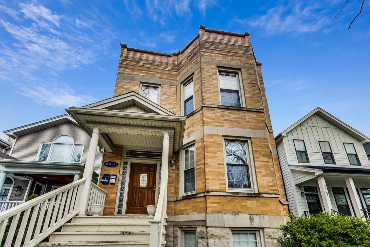 2911 N Talman Avenue