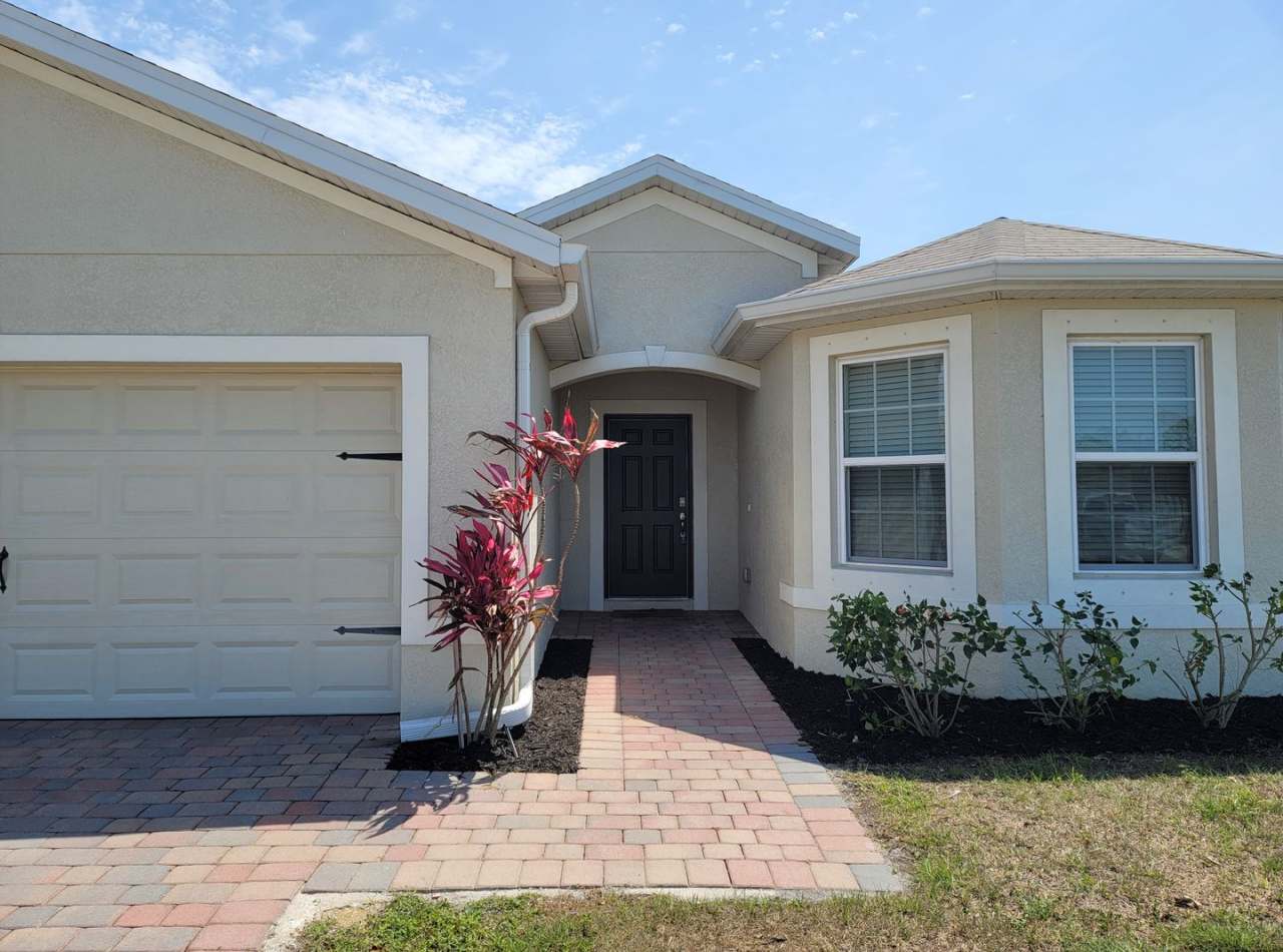 1230 NW 19th St