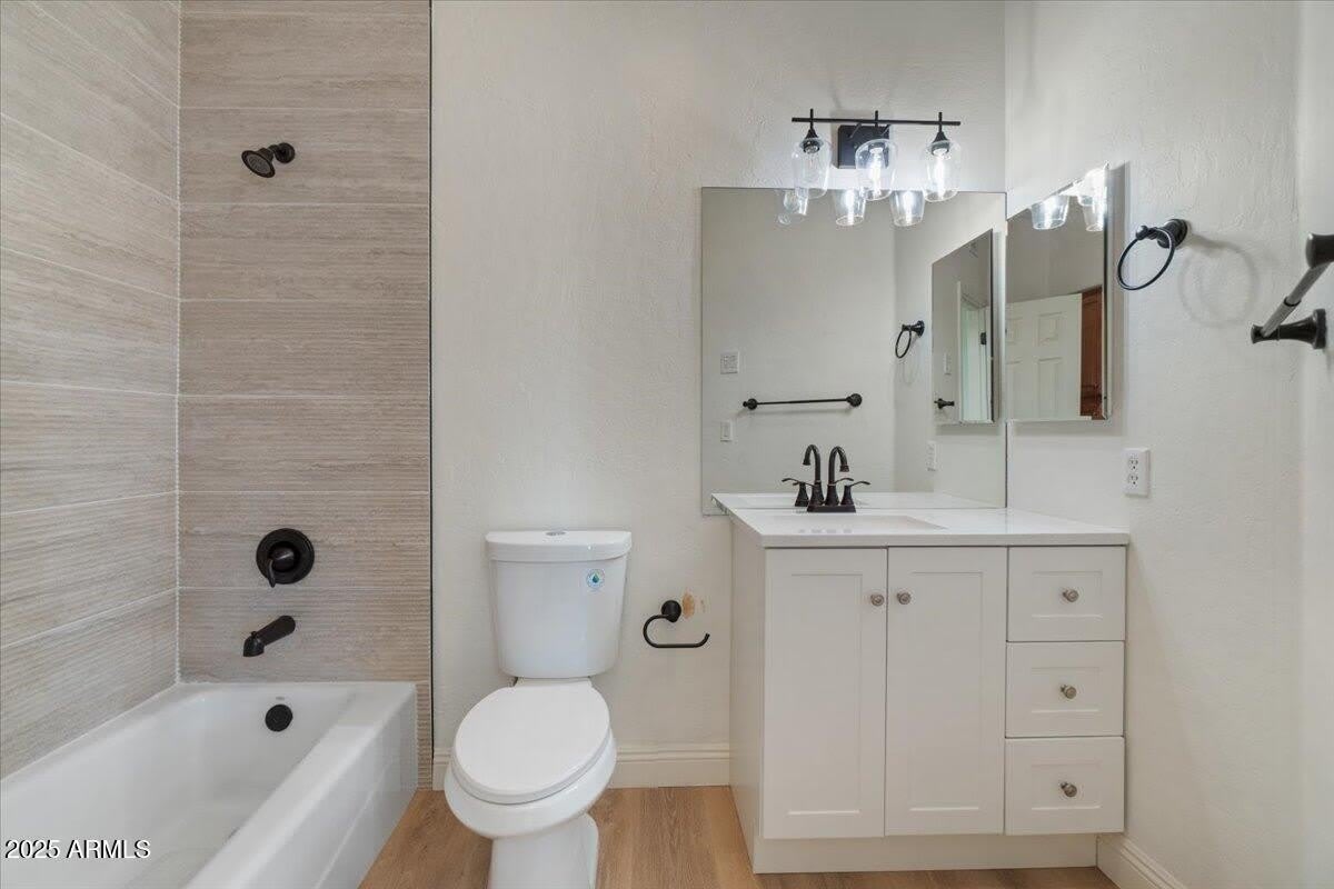 1414 N PALMSPRINGS Drive