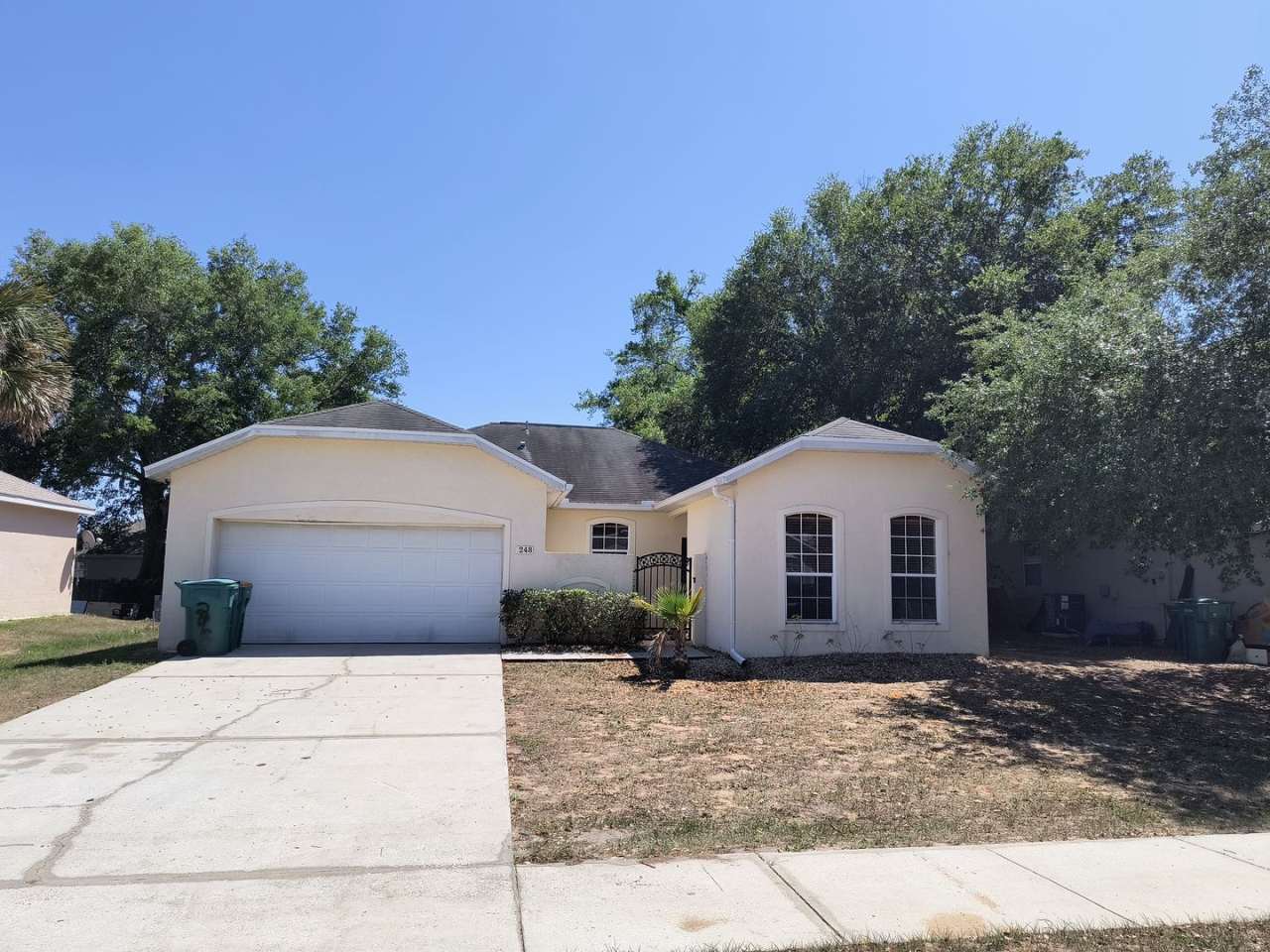 4 bedroom In Great Location